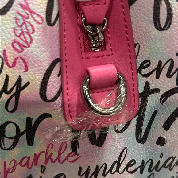 Sassy Jones Dottie Gianna Graffiti Pink “Why Not”Tote - Picture 2 of 8